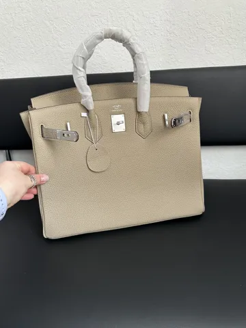Beige silver