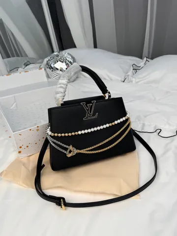 Louis Vuitton Capucines BB Black