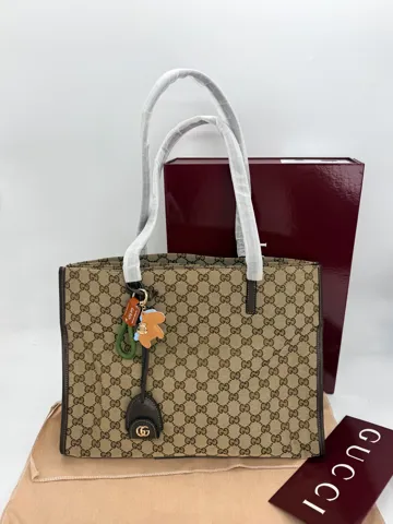 Gucci GG Supreme Large Tote Bag