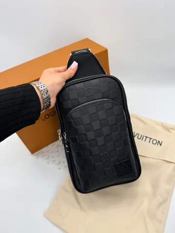 Louis Vuitton Avenue Slingbag Damier Infini Black