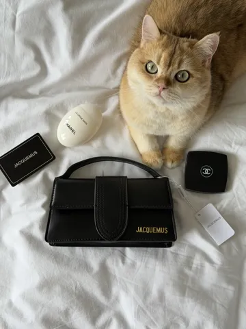 Jacquemus Le Bambino Handbag With Adjustable Crossbody Black