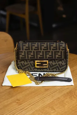Fendi (оригінальна коробка)